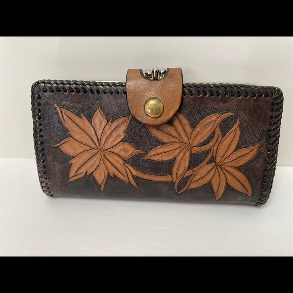Vtg Ladies Brown Leather Wallet Floral 7” - Picture 3 of 10